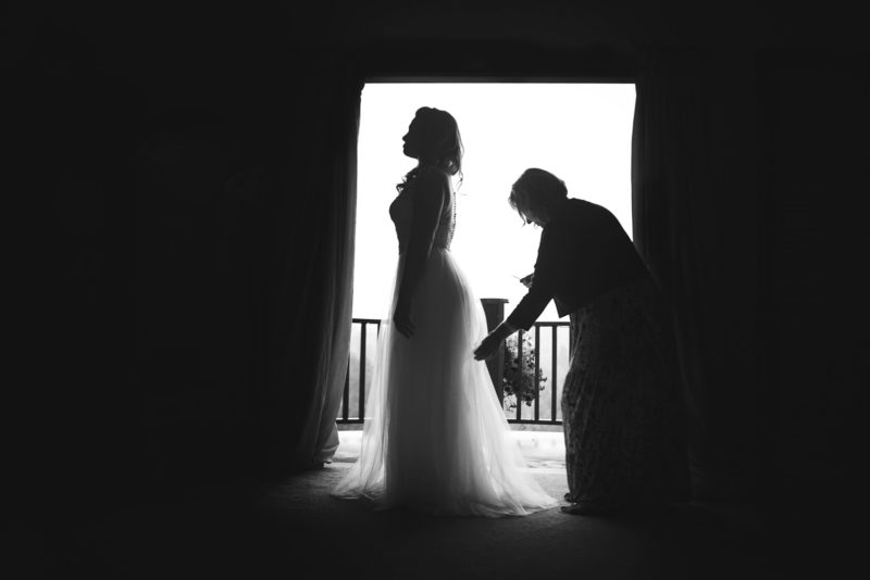 Bride-getting-ready-silhouette-vannessa-kralovic-wedding-photography.jpg