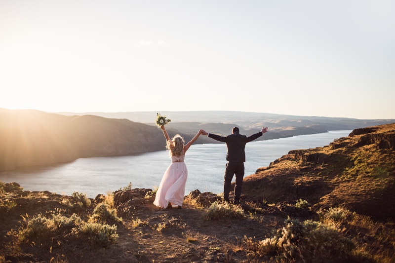 unveiling love in elopement pictures