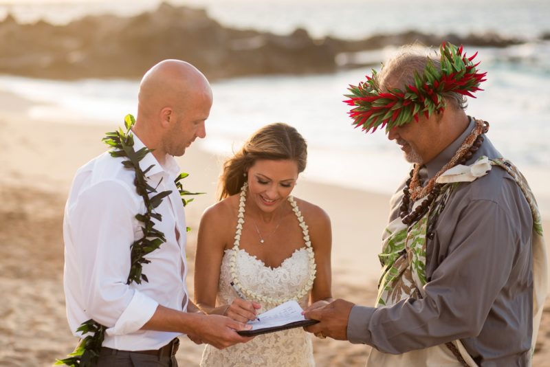 Maui_wedding_photographer_hawaii_destination_vannessa_kralovic (1).jpg