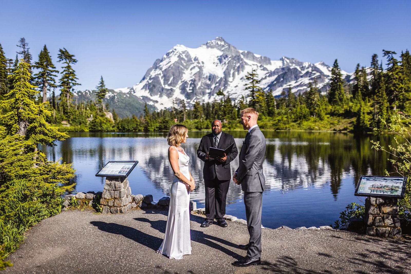 Mount Baker elopement ceremony in front of lake