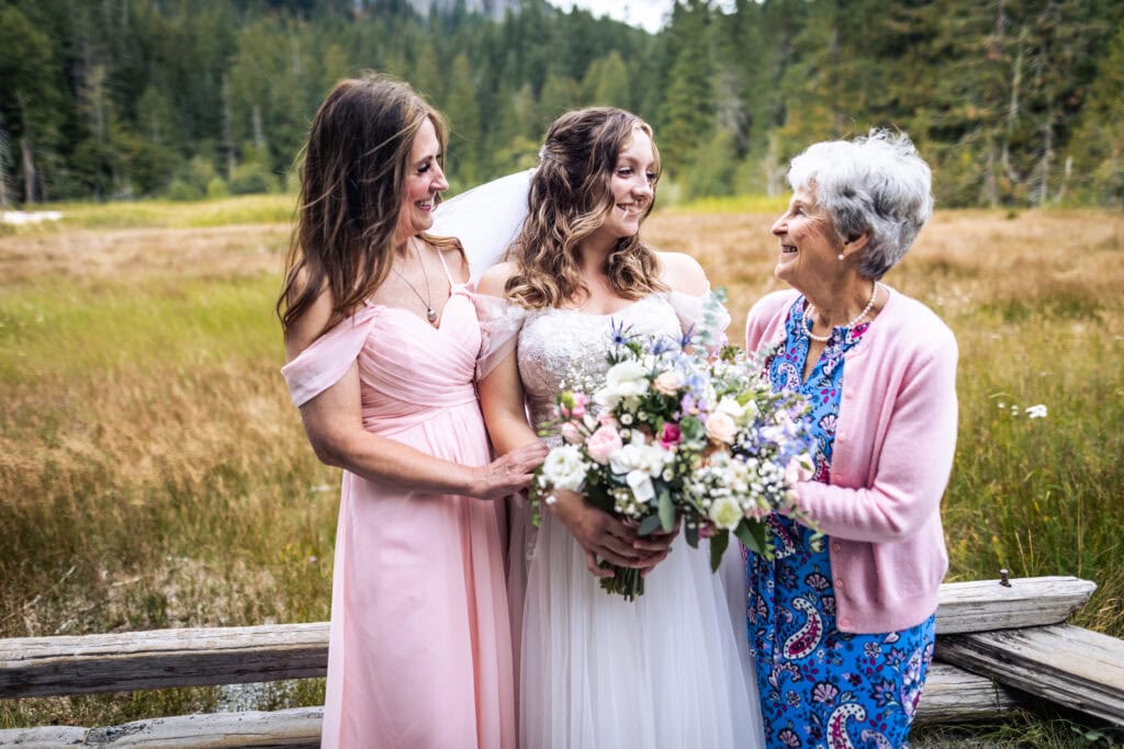 If you've decided to invite guests to your Mt. Rainier elopement, clear communication is key.